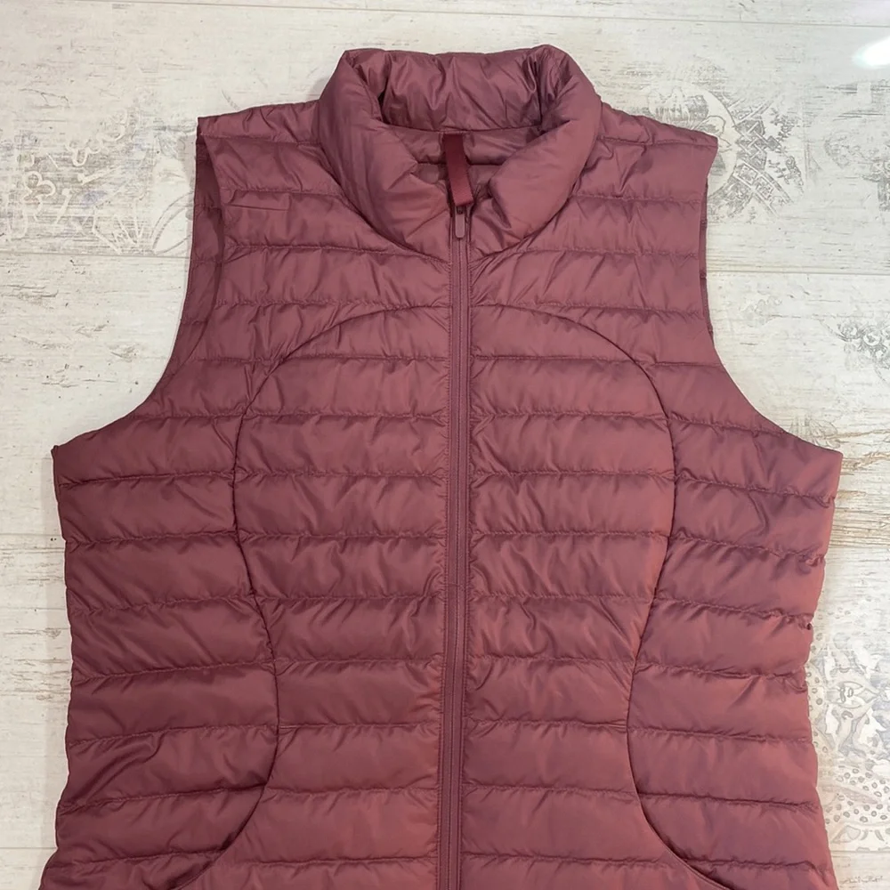 Lululemon Pack It Down Vest In Plumful Size 10 NWOT